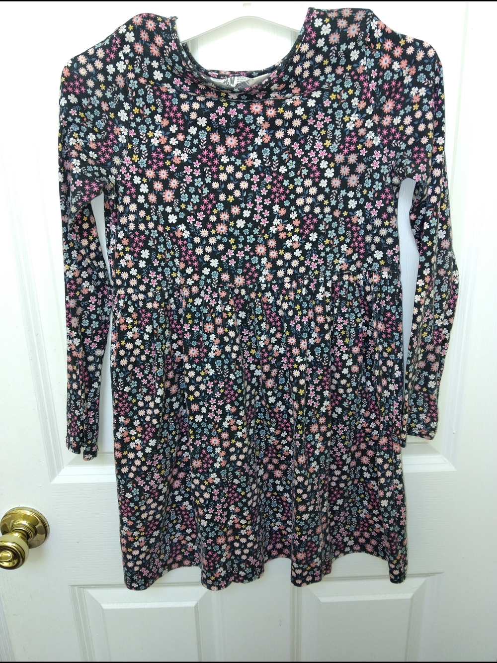 H&M Black Long Sleeve Floral Daisy Print Dress